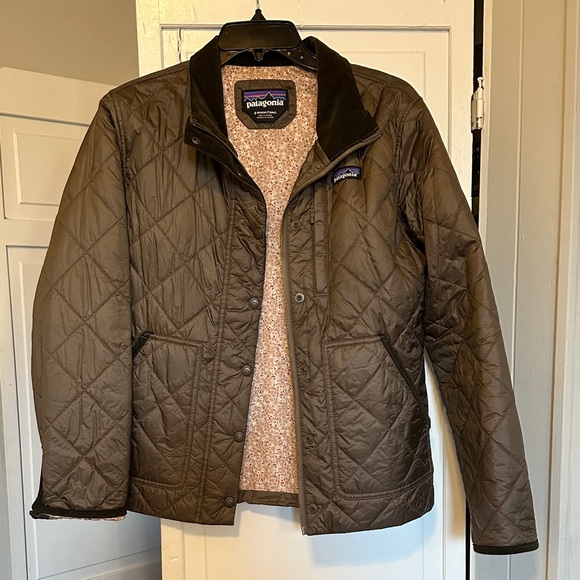 Patagonia Women's Brown Quilted Puffer Jacket - Picture 1 of 4